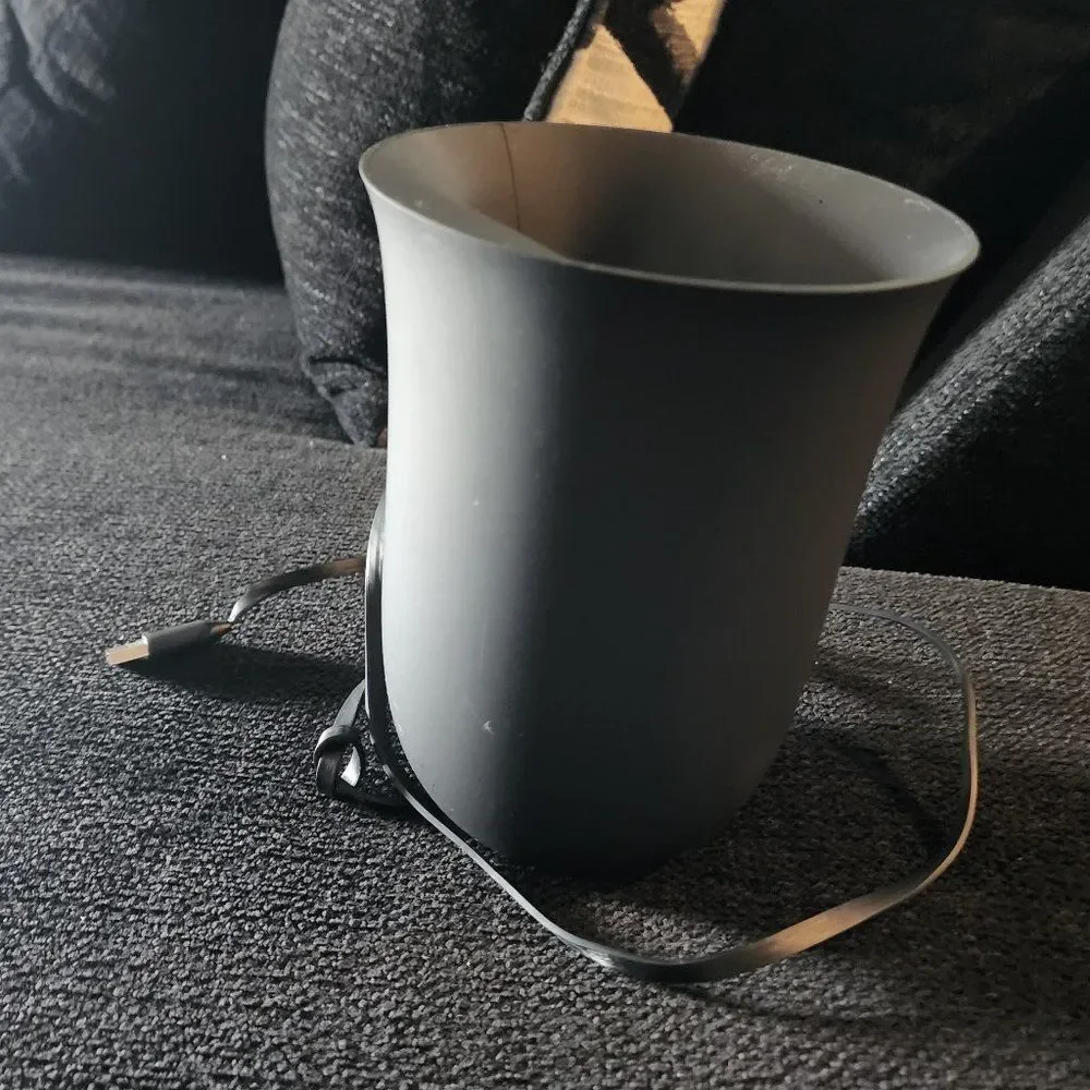 Oblio (Wireless Charging Station w/built-in‎ Sanitizer)